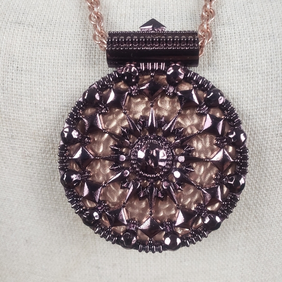 Heidi Klum Gold-Tone Bronze Medallion Pendant Twisted Rope Statement Necklace - Picture 1 of 6